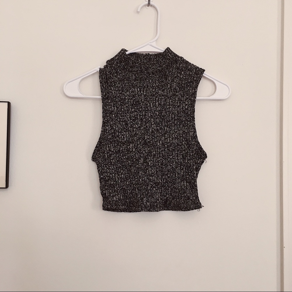 🚫SOLD🚫High Neck Cropped Urban Outfitters Tank